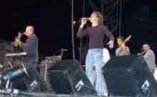 20051226030550-fiesta.jpg